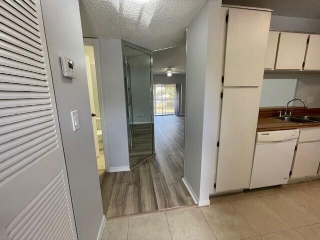 Building Photo - 8850 Royal Palm Blvd