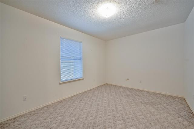 Building Photo - 907 Clear Creek Dr