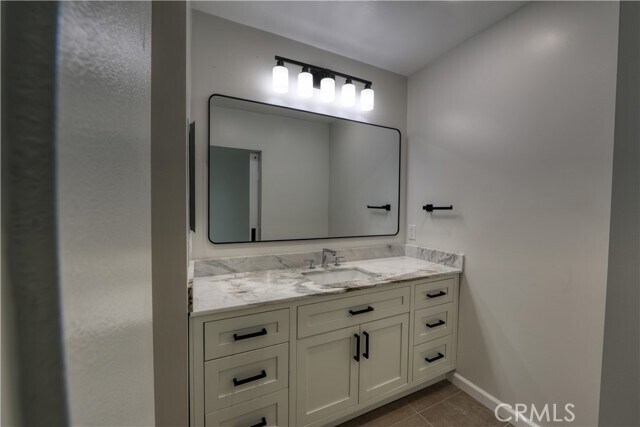 Building Photo - 33 Summerfield