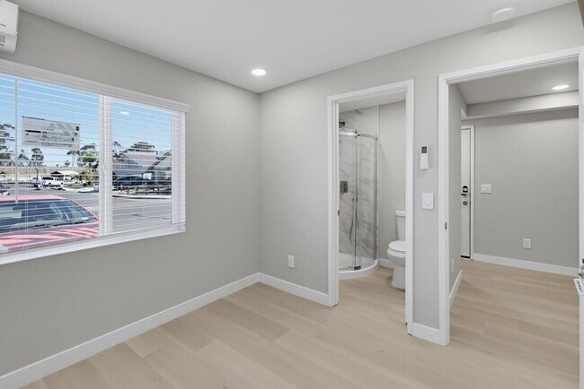Building Photo - 7993 Montara Ave