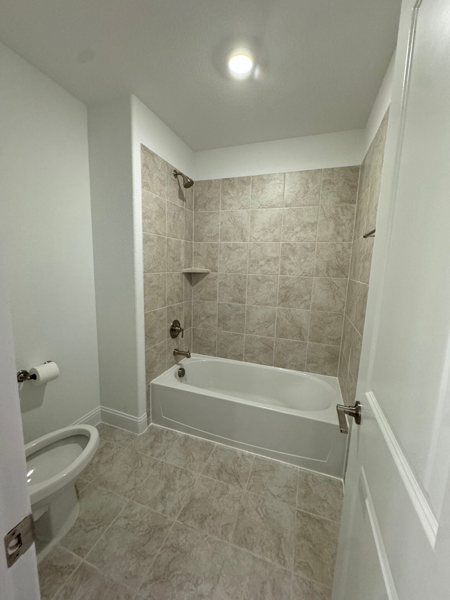 Building Photo - 701 Harmony Trl