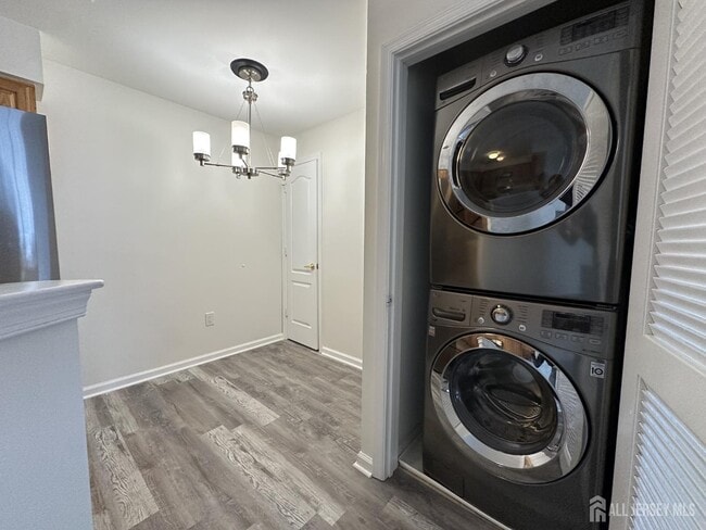 Building Photo - 1022 Dogwood Ct