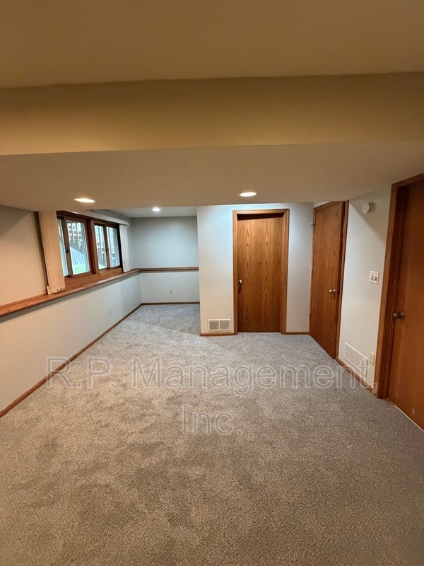 Building Photo - 1733 Lincoln Ave