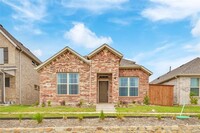 Building Photo - 1505 Buckeye Trl