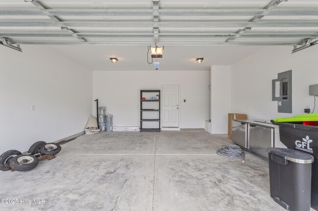 Building Photo - 570 Tullimore Ln