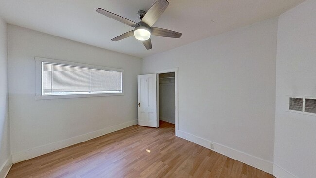 Building Photo - 709 W Micheltorena St