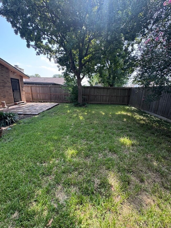 Building Photo - 15602 Camino Del Sol Dr