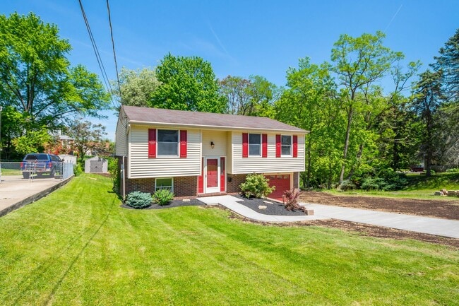 Building Photo - AVAILABLE JULY 1ST! Don't miss this STUNNING & UPDATED 3 bedroom in Baldwin!