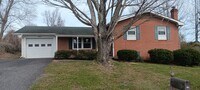 Building Photo - Christiansburg, 3 BR / 2 BA, Available Now