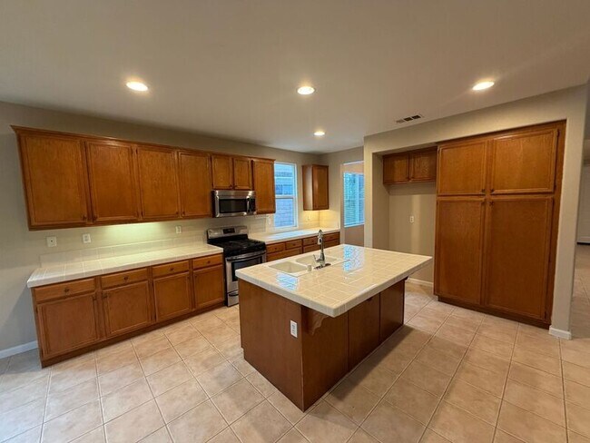 Building Photo - 32240 Orange Blossom Dr