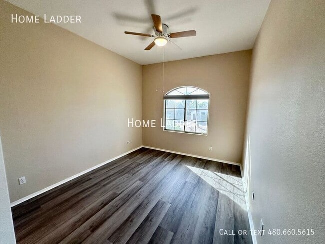 Building Photo - 13201 W Rimrock-