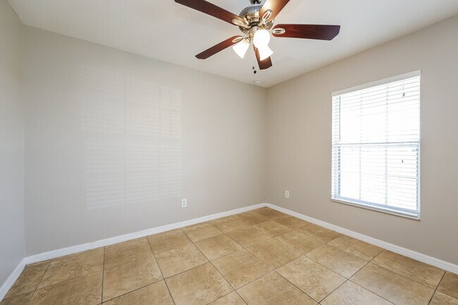 Building Photo - 3100 22nd St SW