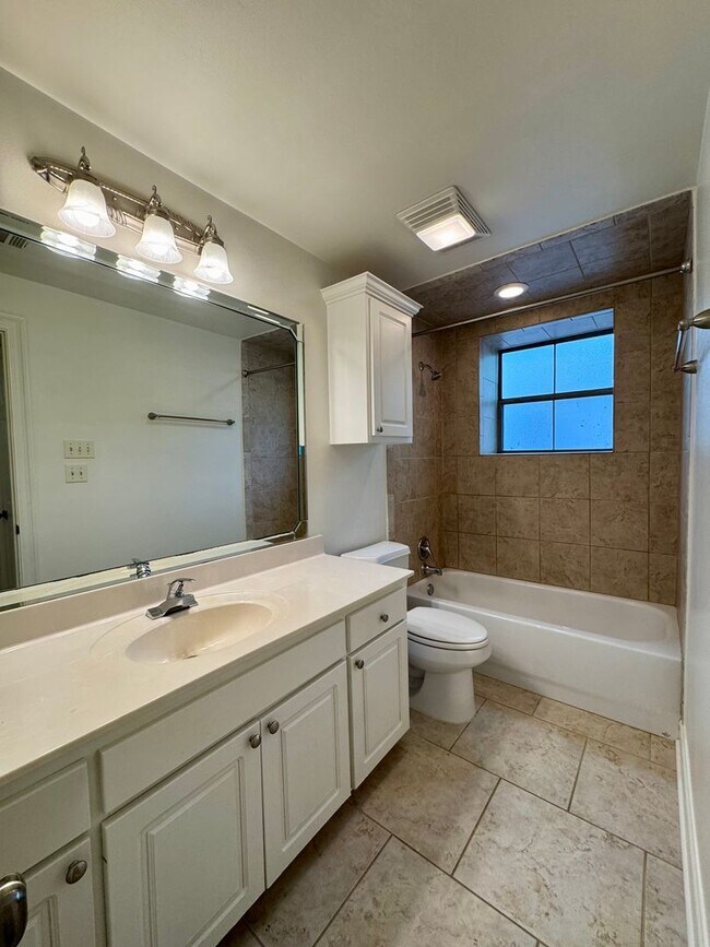 Building Photo - pp238