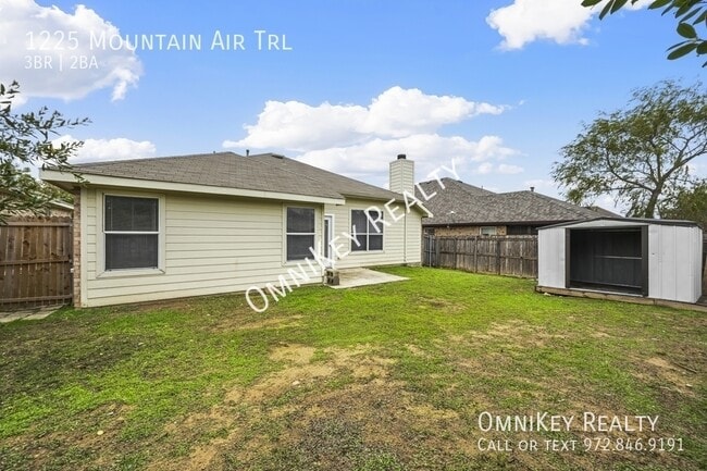 Building Photo - 1225 Mountain Air Trail