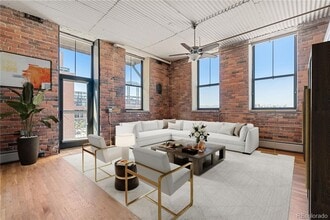 Building Photo - 1 BED 1 BATH 2 PARKING SPOTS ACROSS FROM ROCKIE'S STADIUM!