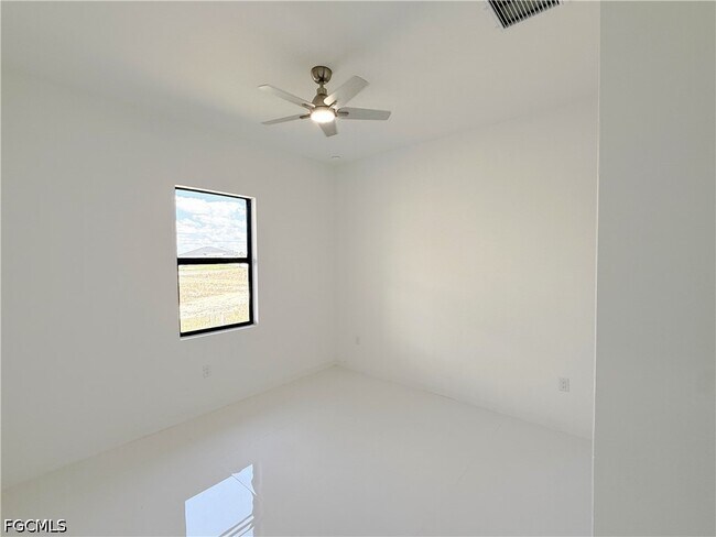 Building Photo - 4331 NW 31st Terrace