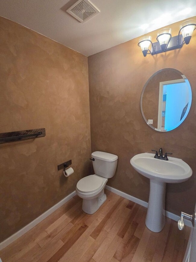 Building Photo - Gorgeous 4 Bedroom Lake Stevens Home in Cr...