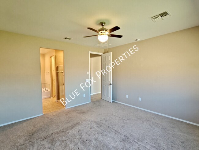 Building Photo - 11445 E Vail Crest Dr