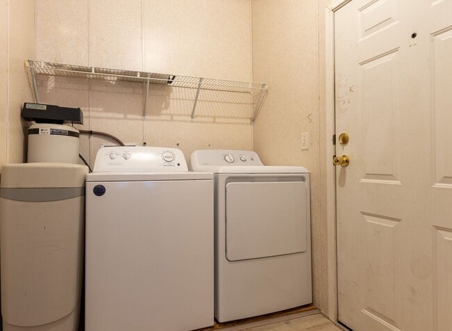 Building Photo - Hocking Hills Home For Rent