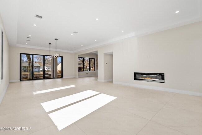 Building Photo - 150 Ampere Ave