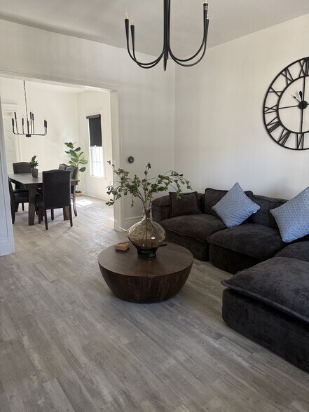 Building Photo - 366 Seward St