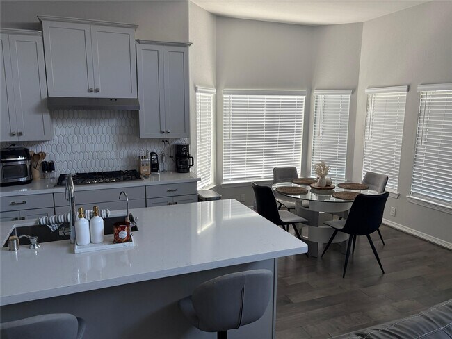 Building Photo - 3630 Windward Canyon Dr