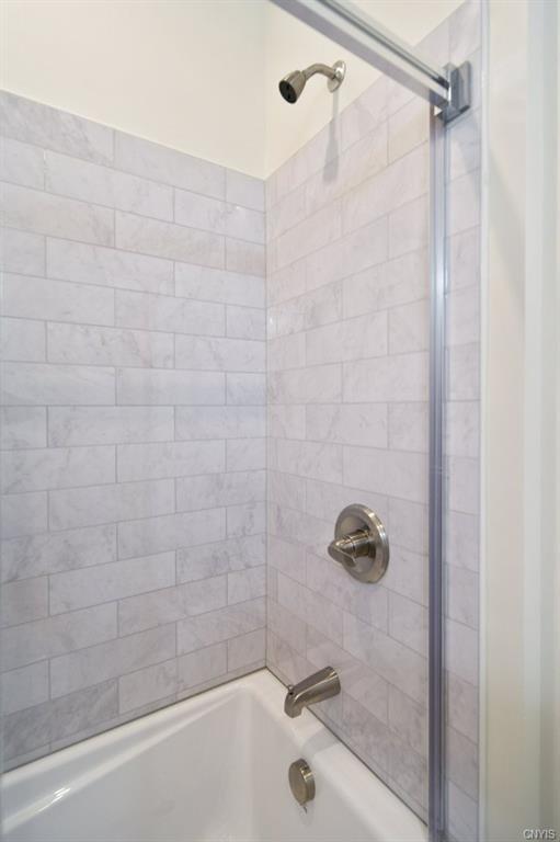 Building Photo - 129 Oakcrest Rd