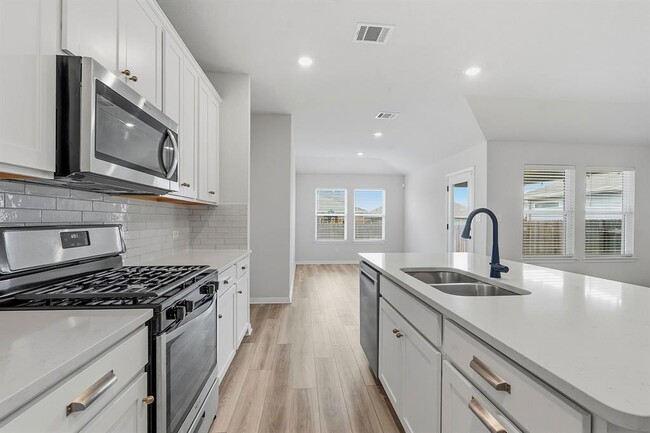 Building Photo - 2807 Rustic Hills Dr