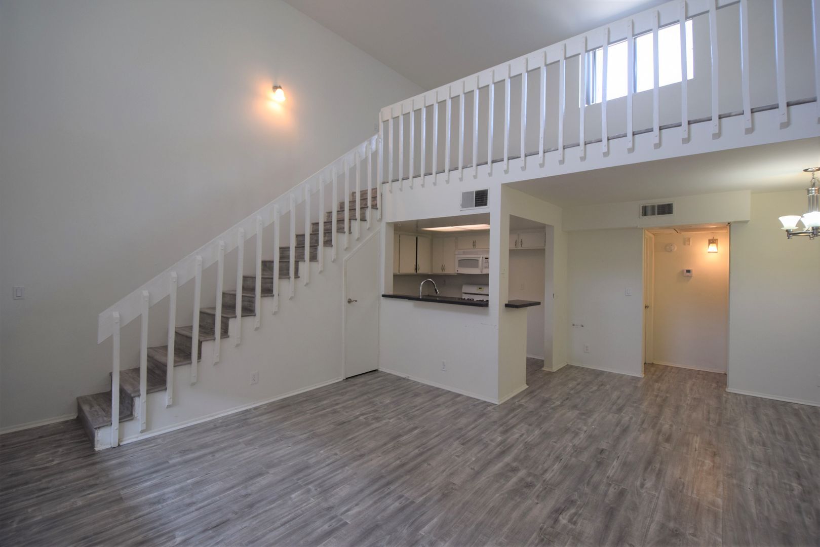 Building Photo - 6401 Riverton Ave