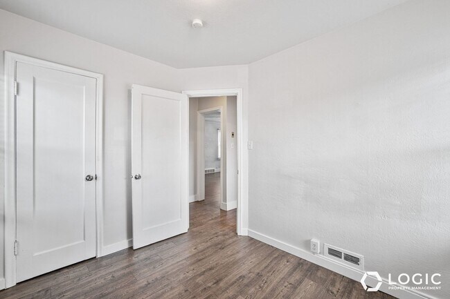Building Photo - 732 E 1000 S-A