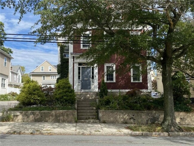 Building Photo - 76 Pitman St