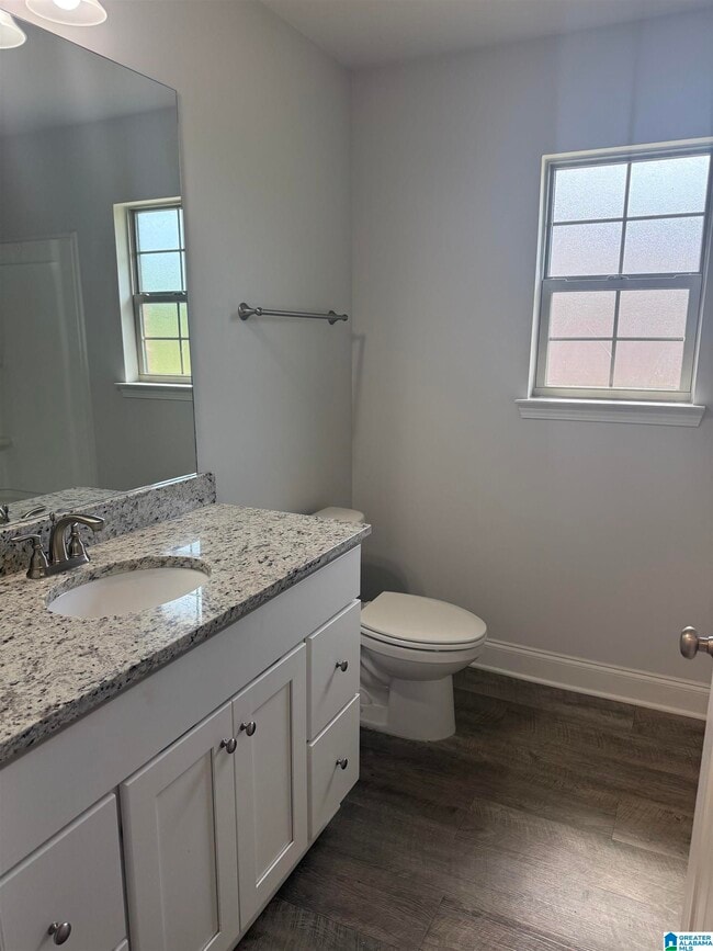 Building Photo - 424 Harless Ln