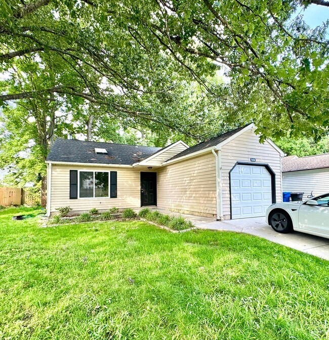 Building Photo - WELCOME HOME!!  3 bedroom/2 bath home in Redwing neighborhood