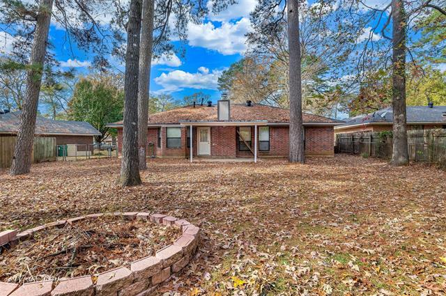 Building Photo - 3410 Woodvine Cir