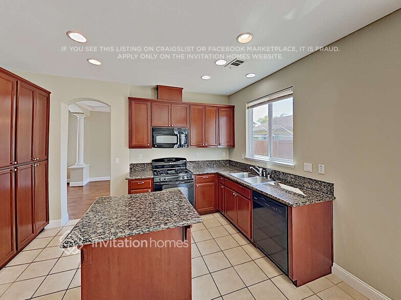 Building Photo - 2380 Kelsey Ct