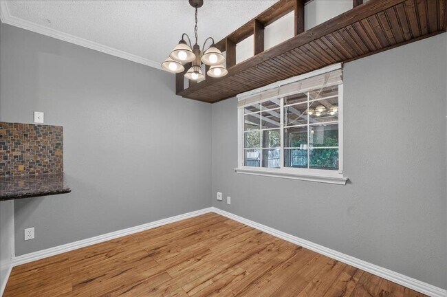 Building Photo - 10215 Missel Thrush Dr