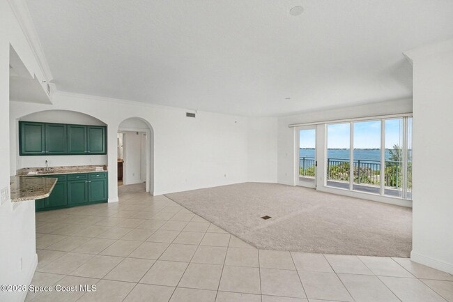 Building Photo - 1437 Pineapple Ave