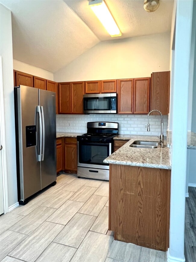 Building Photo - 4414 Kulkarni St