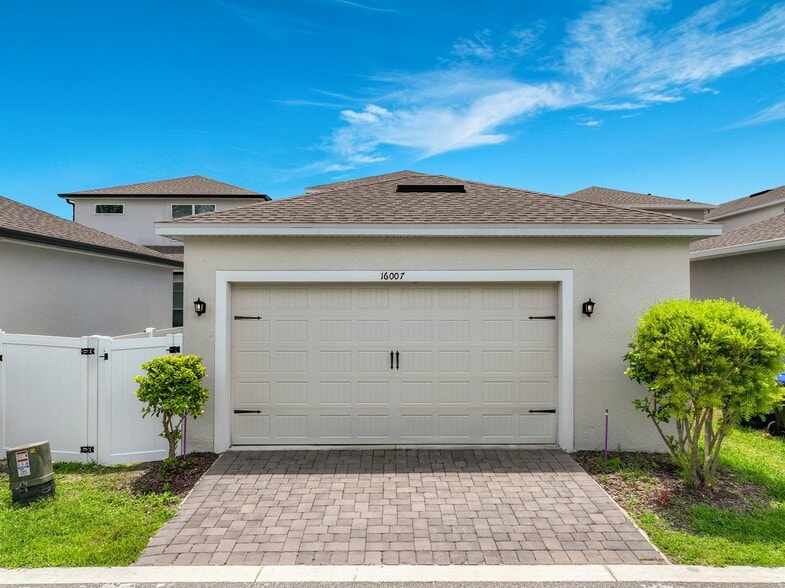 Building Photo - 16007 Micelli Dr