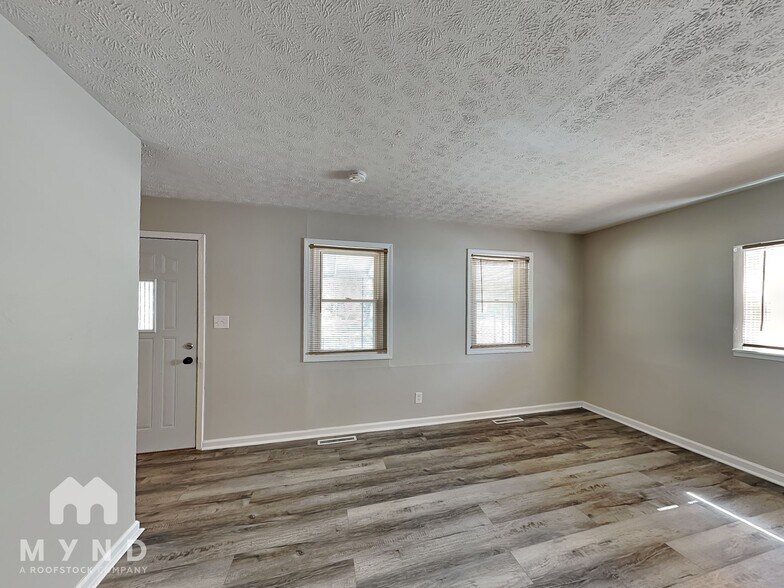 Building Photo - 4281 Walford St