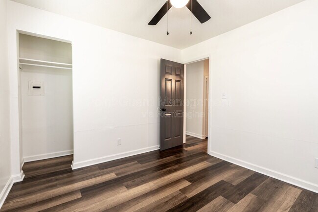 Building Photo - 1318 N Piatt Ave