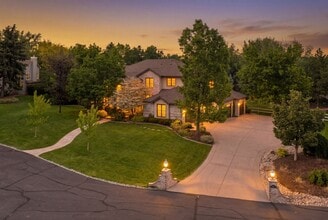 Building Photo - 4443L W Cottonwood Pl