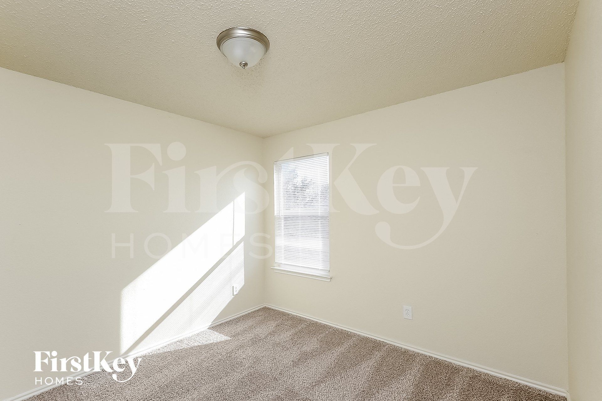 Building Photo - 3824 Bandera Ranch Rd