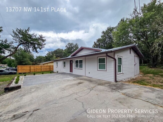 Building Photo - 13707 NW 141 Pl
