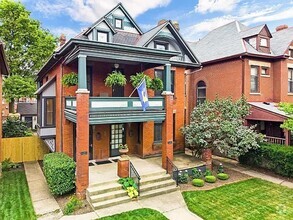 Building Photo - Stunning Victorian Duplex for Rent