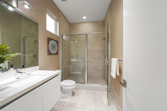 Building Photo - 7515 NW 99th Ave