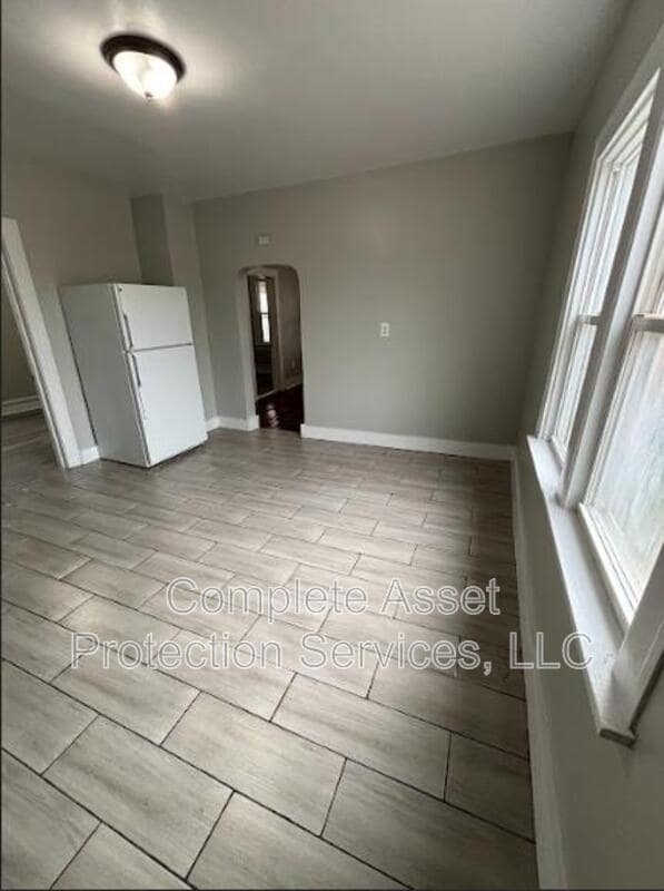 Building Photo - 3732 Deodar St