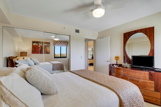 Building Photo - 601 S Seas Dr