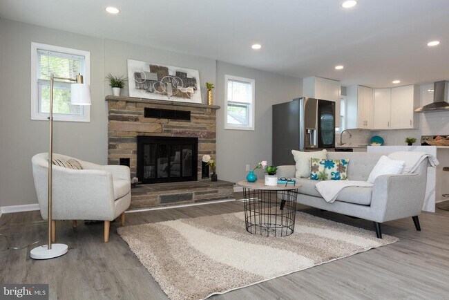 Building Photo - 9520 48th Ave