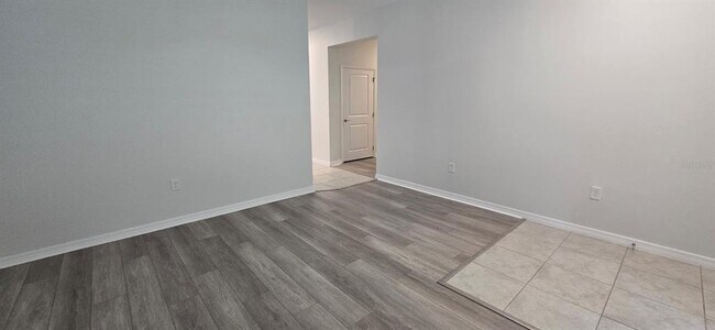 Building Photo - 7193 SW 64th St Rd